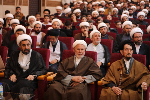 تصاویر/جلسه طلاب و مبلغین استان اردبیل با آیت الله اعرافی