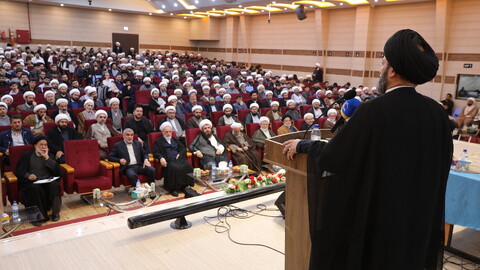 تصاویر/جلسه طلاب و مبلغین استان اردبیل با آیت الله اعرافی