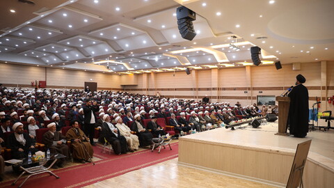 تصاویر/جلسه طلاب و مبلغین استان اردبیل با آیت الله اعرافی