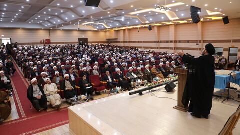 تصاویر/جلسه طلاب و مبلغین استان اردبیل با آیت الله اعرافی