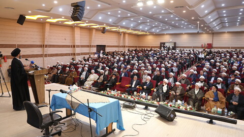 تصاویر/جلسه طلاب و مبلغین استان اردبیل با آیت الله اعرافی