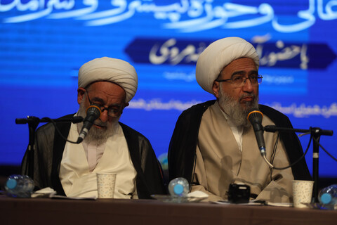 تصاویر / برگزاری همایش مدارس علمیه همدان با حضور آیت الله مروی