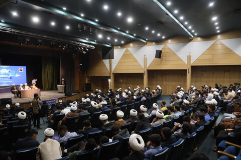 تصاویر / برگزاری همایش مدارس علمیه همدان با حضور آیت الله مروی