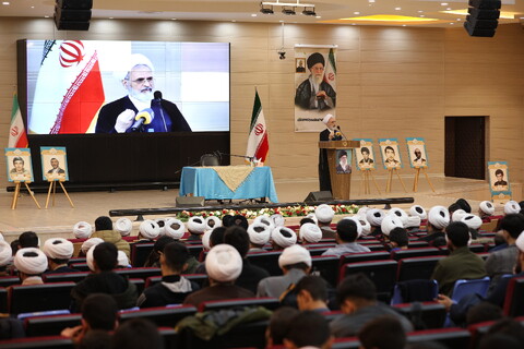 تصاویر/جلسه طلاب و مبلغین استان اردبیل با آیت الله اعرافی