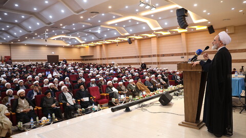 تصاویر/جلسه طلاب و مبلغین استان اردبیل با آیت الله اعرافی