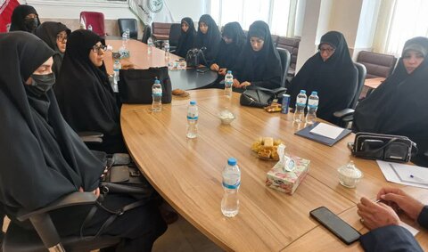 تصاویر/برگزاری جلسه شورای راهبری بانوان شهرستان کامیاران با رئیس اداره تبلیغات اسلامی