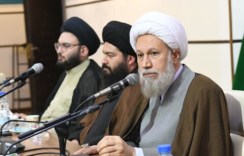 تصاویر| گردهمایی مواکب فعال مردمی شهر شیراز در ایام فاطمیه(س)