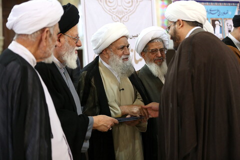 تصاویر/ هفدهمین همایش تجلیل از ممتازین یزدی حوزه‌های علمیه