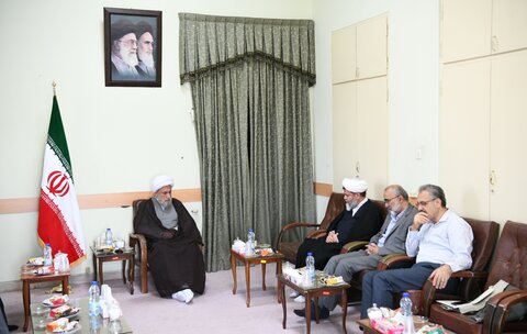 تصاویر| جلسه شورای هماهنگی و برنامه ریزی همایش سیره نبوی(ص)