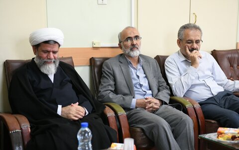 تصاویر| جلسه شورای هماهنگی و برنامه ریزی همایش سیره نبوی(ص)