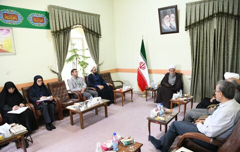 تصاویر| جلسه شورای هماهنگی و برنامه ریزی همایش سیره نبوی(ص)