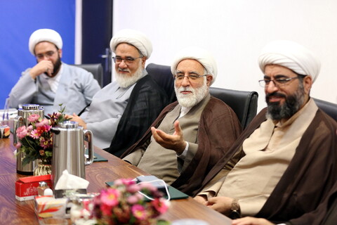 تصاویر/ احکام اعضاء و رئیس شورای سیاستگذاری  موسسه جهانی ولایت (شبکه‌های جهانی ولایت)