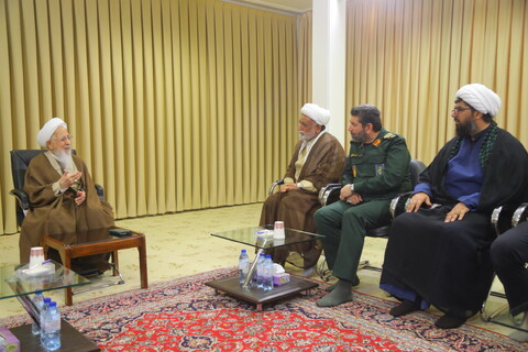 تصاویر / دیدار فرمانده سپاه محمد رسول الله تهران با آیت الله العظمی جوادی آملی