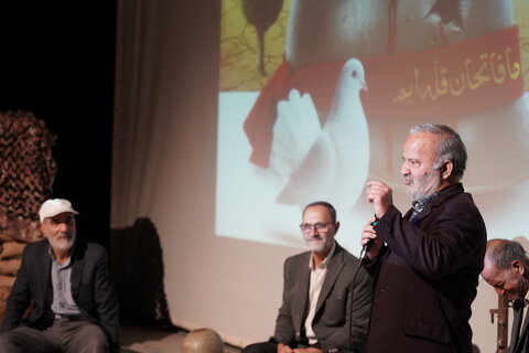 تصاویر/ اجلاسیه ۱۰۰۰ شهید اصناف قم