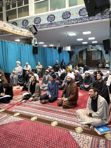 تصاویر/ درس اخلاق حجت الاسلام والمسلمین تقوایی