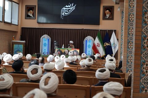 تصاویر/ همایش تبیینی_ بصیرتی