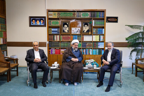 تصاویر | دیدار وزیر امور خارجه کشور با نماینده ولی فقیه در استان آذربایجان شرقی
