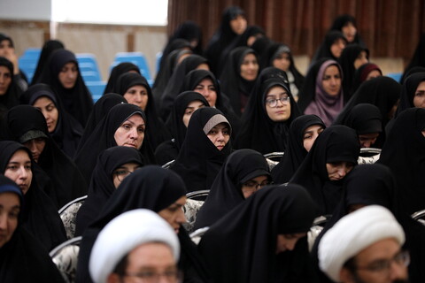 تصاویر/دیدار مدیران، اساتید و طلاب حوزه علمیه خواهران استان اردبیل با آیت الله اعرافی