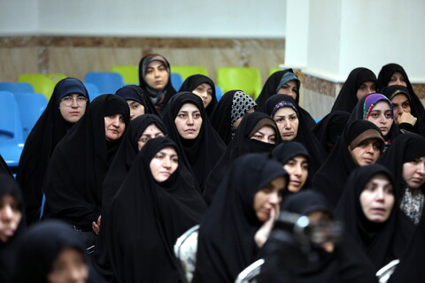 تصاویر/دیدار مدیران، اساتید و طلاب حوزه علمیه خواهران استان اردبیل با آیت الله اعرافی