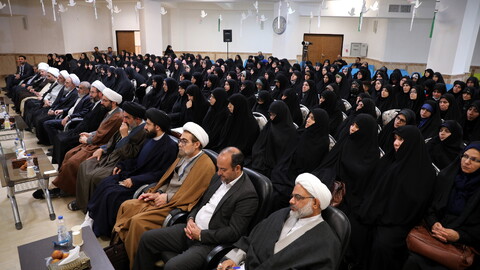 تصاویر/دیدار مدیران، اساتید و طلاب حوزه علمیه خواهران استان اردبیل با آیت الله اعرافی