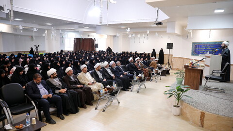 تصاویر/دیدار مدیران، اساتید و طلاب حوزه علمیه خواهران استان اردبیل با آیت الله اعرافی