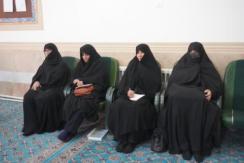 تصاویر/ برگزاری کارگاه "فهم قرآن و بیان تفسیر" ویژه اساتید حوزه‌ علمیه خواهران استان کرمان