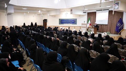 تصاویر/دیدار مدیران، اساتید و طلاب حوزه علمیه خواهران استان اردبیل با آیت الله اعرافی