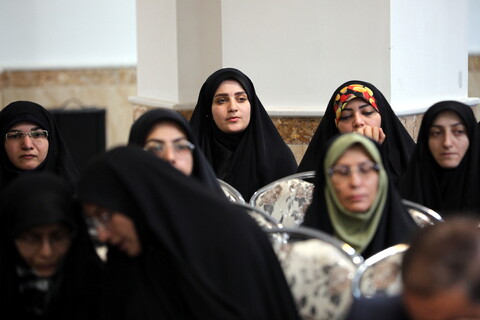 تصاویر/دیدار مدیران، اساتید و طلاب حوزه علمیه خواهران استان اردبیل با آیت الله اعرافی