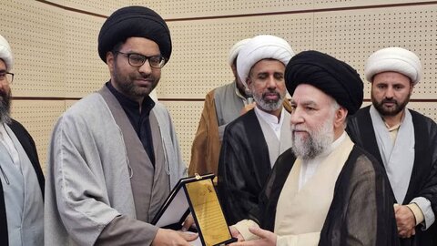 دفتر قائد ملت جعفریہ قم المقدسہ کی جانب سے اساتید درس خارج کے لئے تجلیلی نشست کا اہتمام