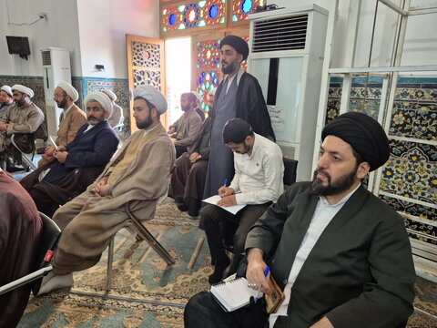 تصاویر/ برگزاری دوره جامع نگارش پایان‌نامه برای طلاب و اساتید مدارس علمیه  کاشان