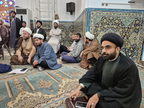 تصاویر/ برگزاری دوره جامع نگارش پایان‌نامه برای طلاب و اساتید مدارس علمیه  کاشان