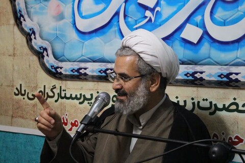 تصاویر/ هیئت هفتگی مدرسه علمیه صاحب الزمان(عج) مرند