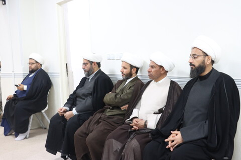 نشست جمعی از مبلغین و روحانیون اهواز با نماینده ولی فقیه در خوزستان
