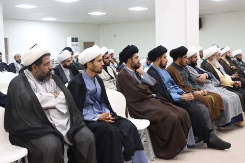 نشست جمعی از مبلغین و روحانیون اهواز با نماینده ولی فقیه در خوزستان