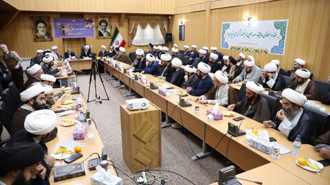 تصاویر/دیدار مدیران، معاونین و اساتید حوزه علمیه استان اردبیل با آیت الله اعرافی