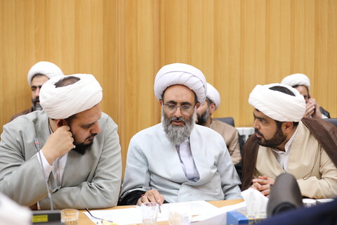 تصاویر/دیدار مدیران، معاونین و اساتید حوزه علمیه استان اردبیل با آیت الله اعرافی