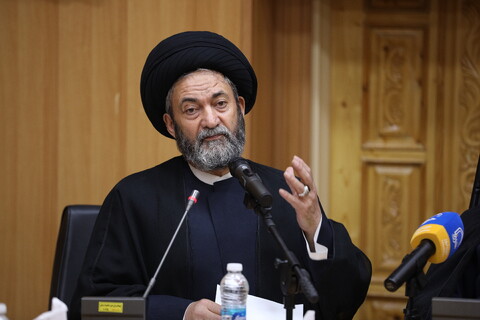 تصاویر/ جلسه آیت الله اعرافی با نماینده ولی فقیه و اعضای شورای استان اردبیل و اعطای احکام