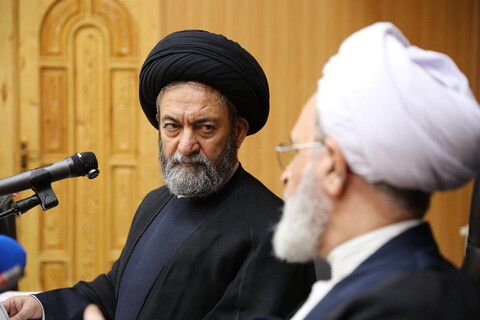 تصاویر/ جلسه آیت الله اعرافی با نماینده ولی فقیه و اعضای شورای استان اردبیل و اعطای احکام