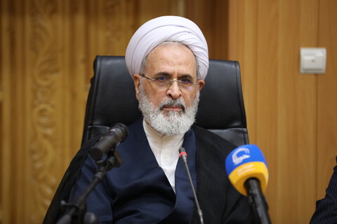 تصاویر/جلسه هسته مرکزی نیروهای انقلابی استان اردبیل با آیت الله اعرافی