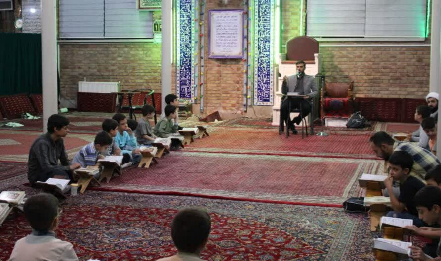 تصاویر/ دوره تخصصی آموزش حفظ قرآن در راستای مطالبه مقام معظم رهبری