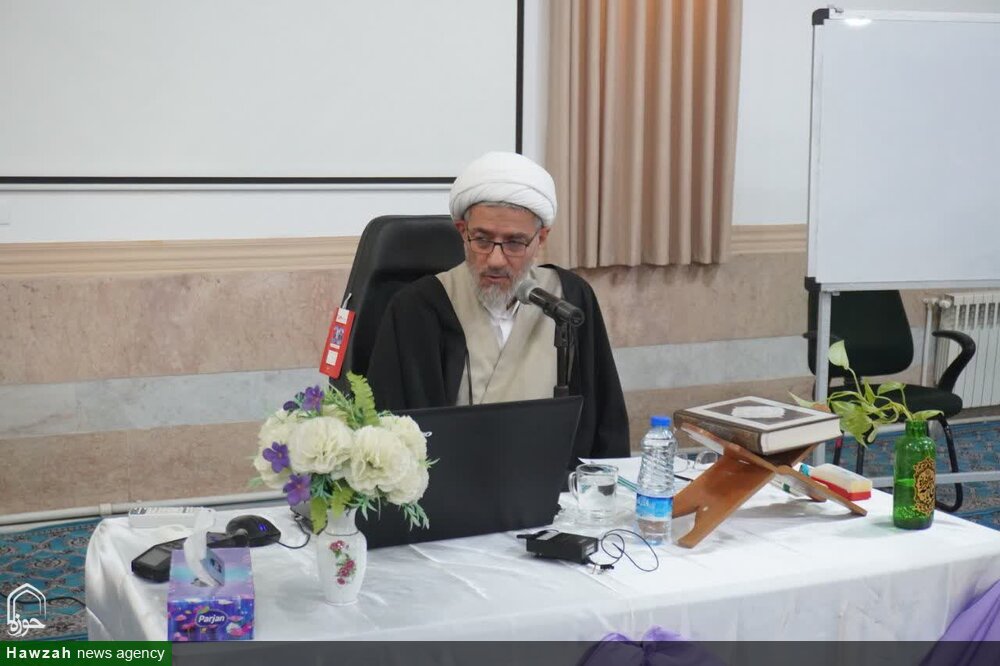 حفظ تعادل در عبادت و زندگی از نشانه‌های خردمندی است