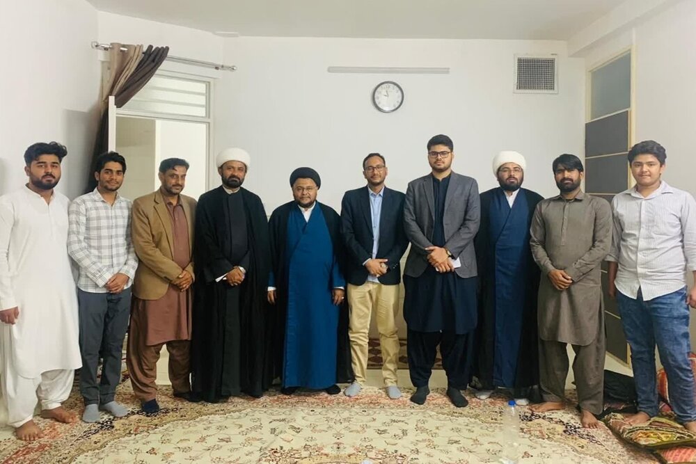 صدر جامعہ روحانیت بلوچستان، شعبہ قم کی علامہ ناظر عباس تقوی کے ساتھ صمیمی نشست