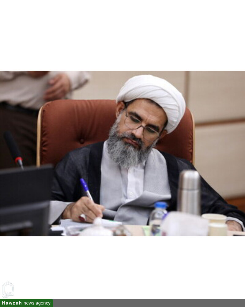 مدیرحوزه علمیه هرمزگان درگذشت مادر مدیر سابق مدرسه علمیه امام صادق (ع) حاجی آباد را تسلیت گفت