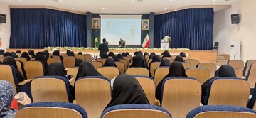 مراسم اختتامیه رقابت علمی طلاب حوزه های علمیه خواهران کشور در مشهد+ تصاویر