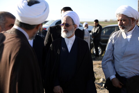 تصاویر/بازدید آیت الله اعرافی از زمین مفتاح سرین اردبیل