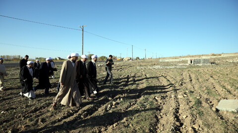 تصاویر/بازدید آیت الله اعرافی از زمین مفتاح سرین اردبیل