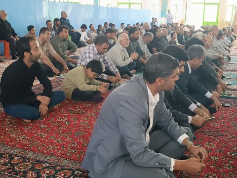 تصاویر/ اقامه نماز جمعه شهر صفائیه