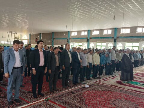 تصاویر/ اقامه نماز جمعه شهر صفائیه