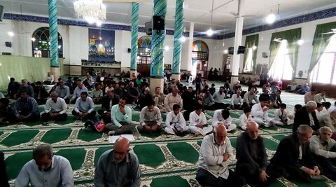 تصاویر/ اقامه نماز جمعه شهر بهرمان