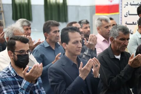 تصاویر/ اقامه نماز جمعه شهر قلعه‌گنج